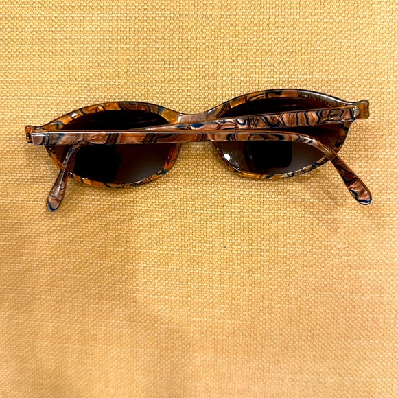 VINTAGE?IDC OPTICAL RARE FIND TORTOISE BROWN AND BLUE TONE SUNGLASSES main image 7
